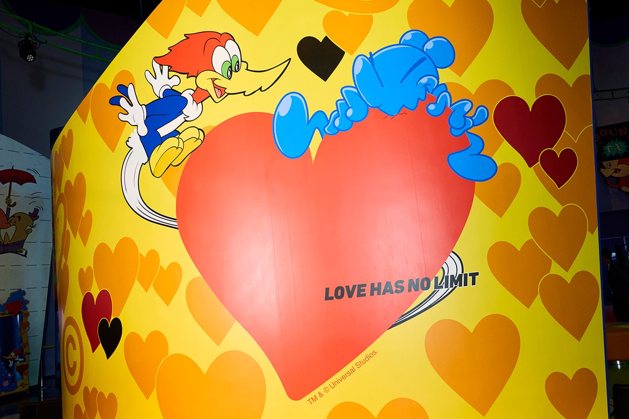 ユニバ x コインパ コラボチャリティグッズが登場 USJ x COIN PARKING DELIVERY collab charity goods