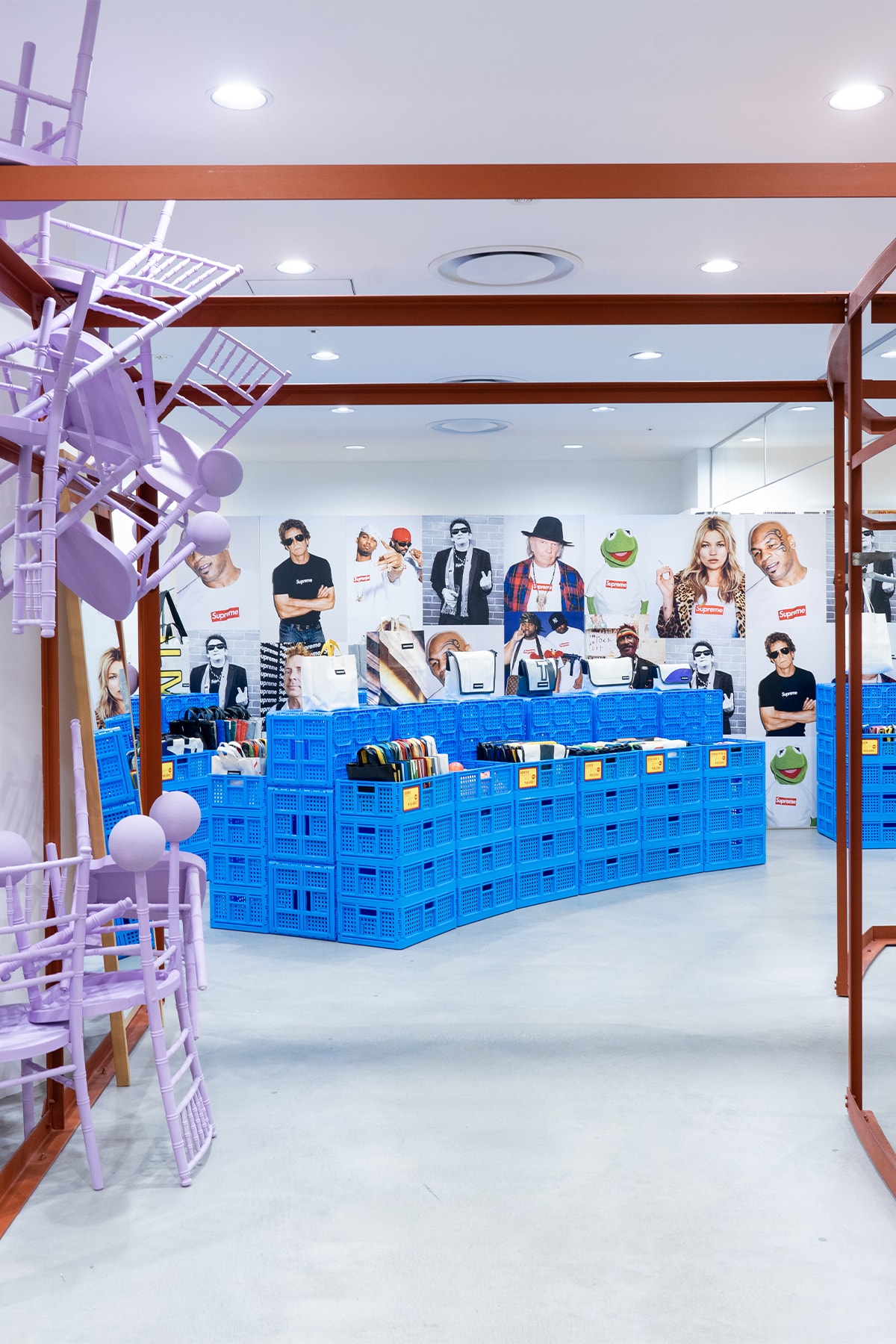 フライターグのミニマーケット風ポップアップストアがドーバー ストリート マーケット ギンザにオープン.  FREITAG Mini Market Pop-Up DOVER STREET MARKET GINZA 
