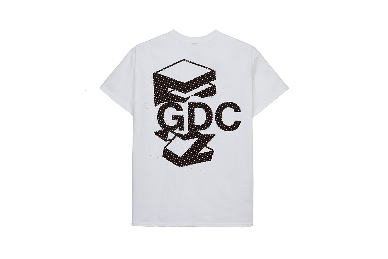 GDC が FAMOUZ を復活させてコラボレーションTシャツをリリース