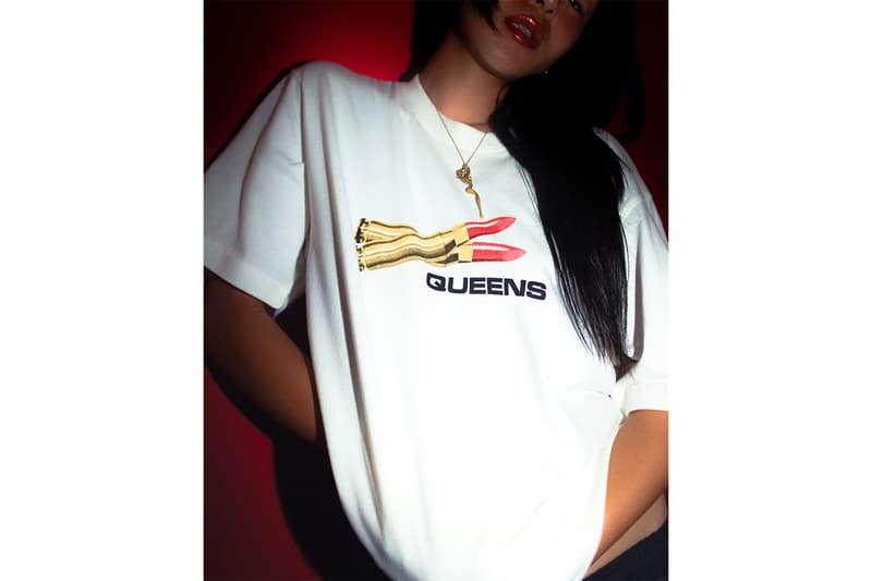 クイーンズがウィムジーソックスとの最新コラボTシャツをリリース queens gold whimsy socks collaboration release info