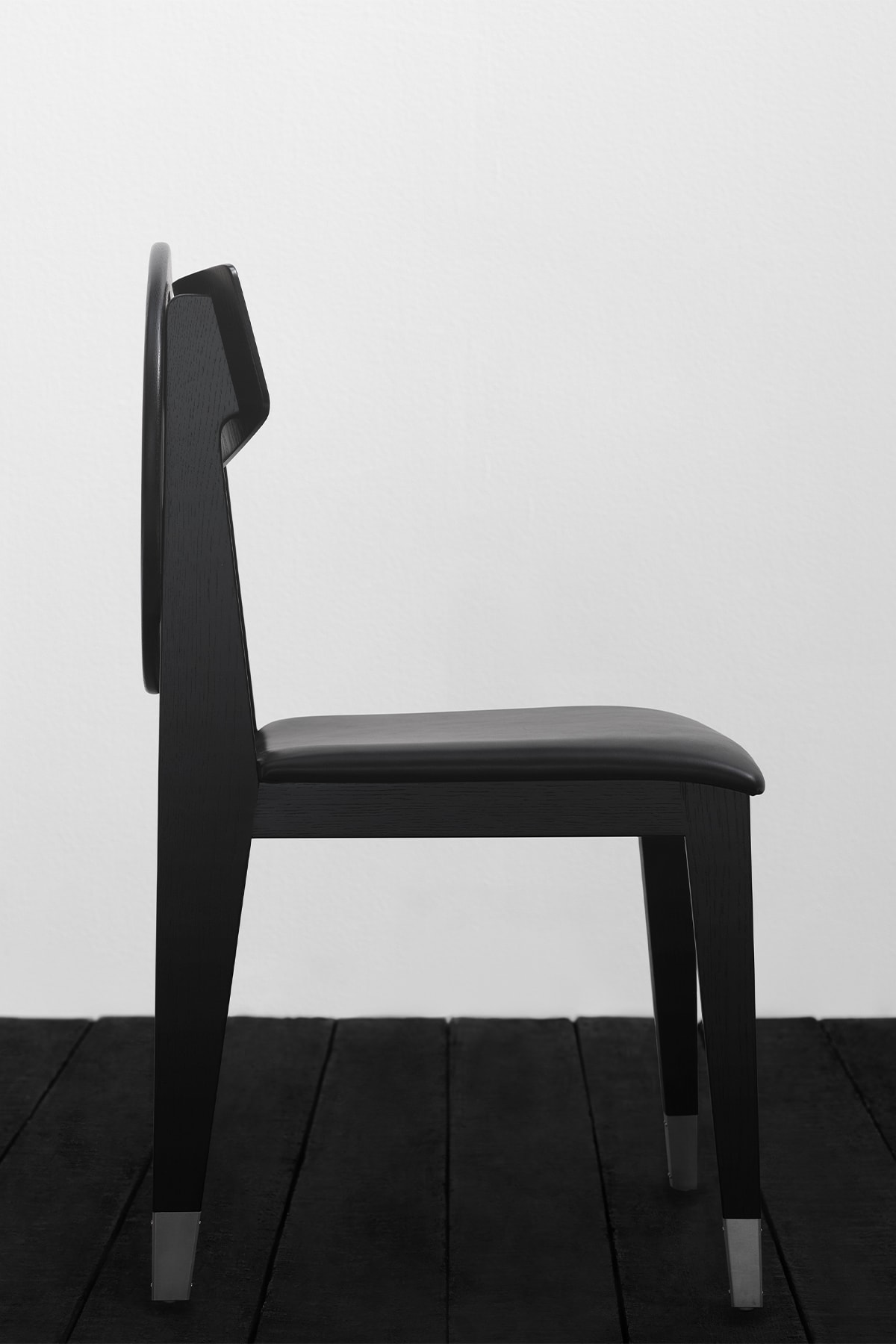 アンダーカバー x 天童木工 2025年新作アナーキーチェアが登場 UNDERCOVER x Tendo Mokko Anarchy Chair 2025 release info Jun Takahashi