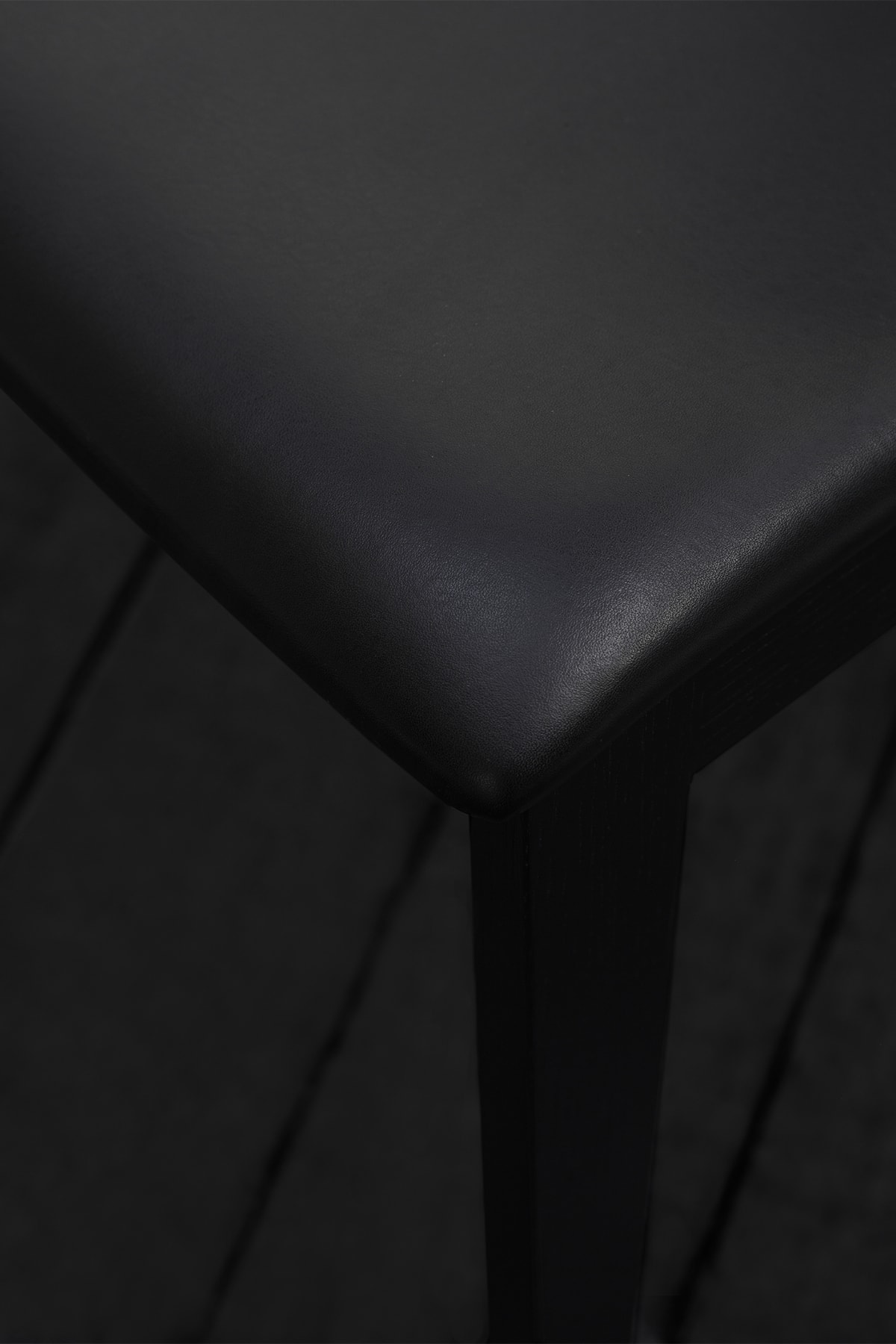 アンダーカバー x 天童木工 2025年新作アナーキーチェアが登場 UNDERCOVER x Tendo Mokko Anarchy Chair 2025 release info Jun Takahashi