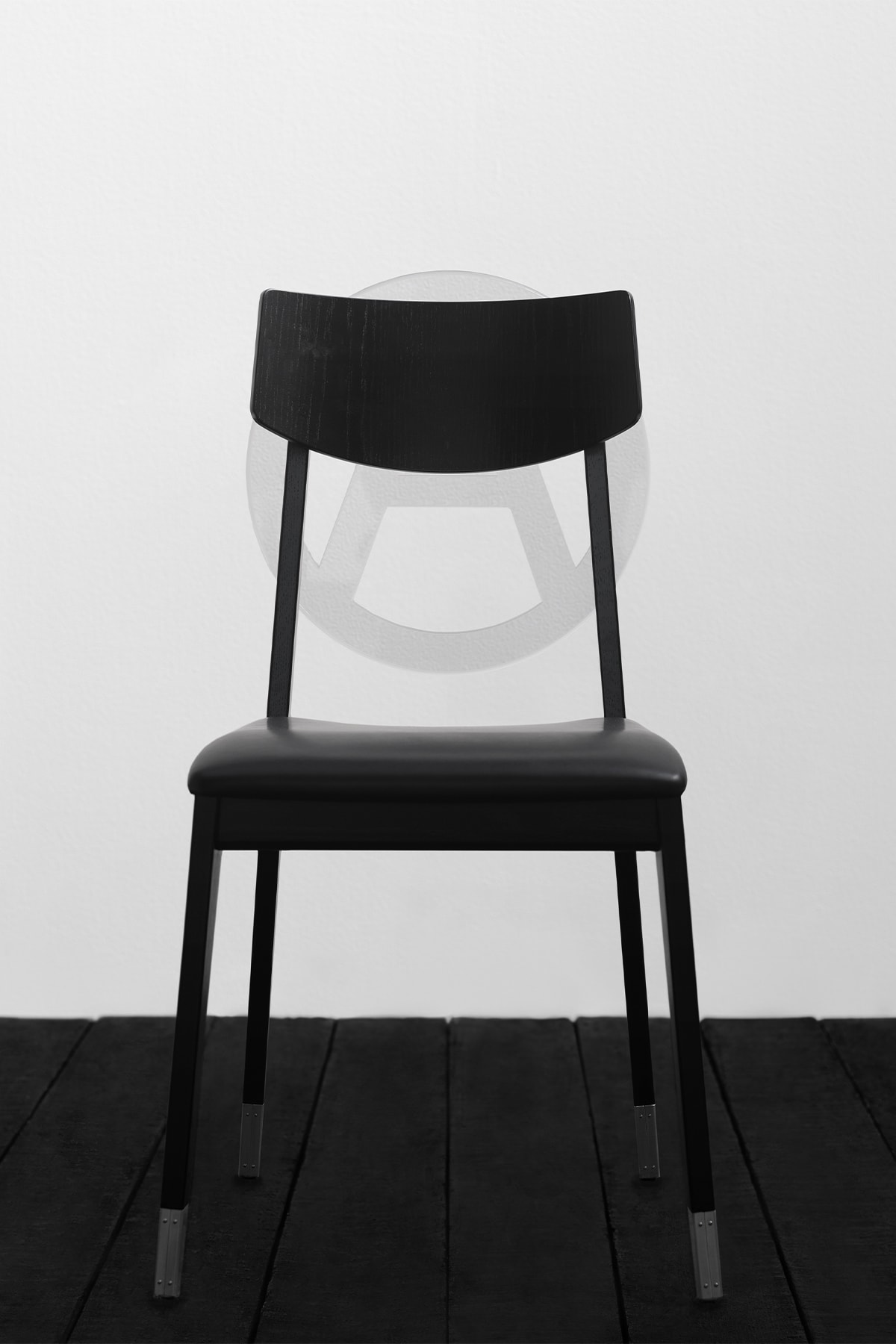 アンダーカバー x 天童木工 2025年新作アナーキーチェアが登場 UNDERCOVER x Tendo Mokko Anarchy Chair 2025 release info Jun Takahashi