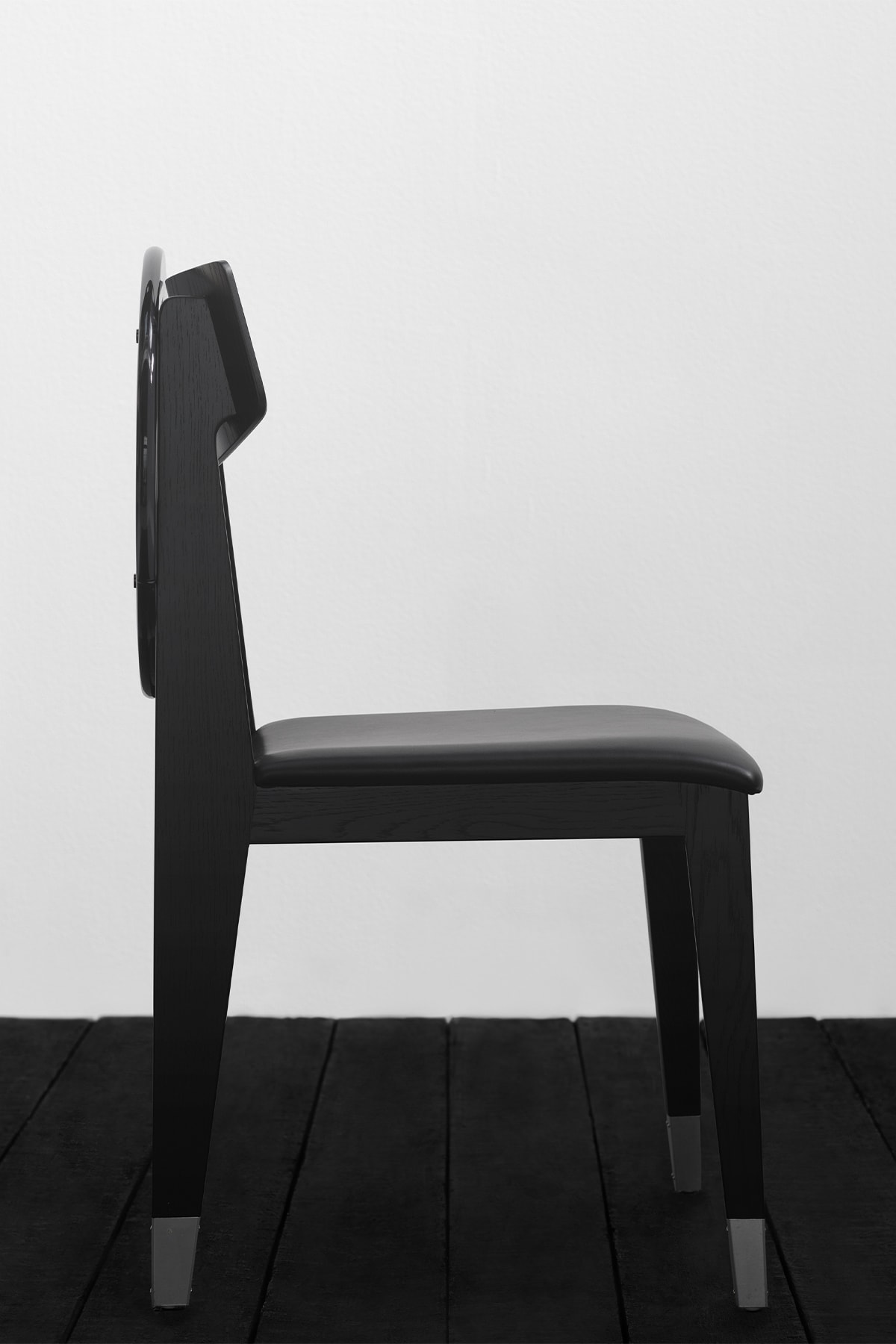 アンダーカバー x 天童木工 2025年新作アナーキーチェアが登場 UNDERCOVER x Tendo Mokko Anarchy Chair 2025 release info Jun Takahashi