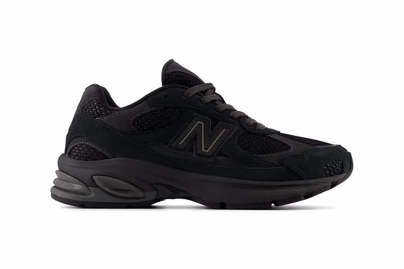 ニューバランス 2010 に“オールブラック”の新色が到着 New Balance ABZORB 2010 BLACK with BLACK CEMENT release info
