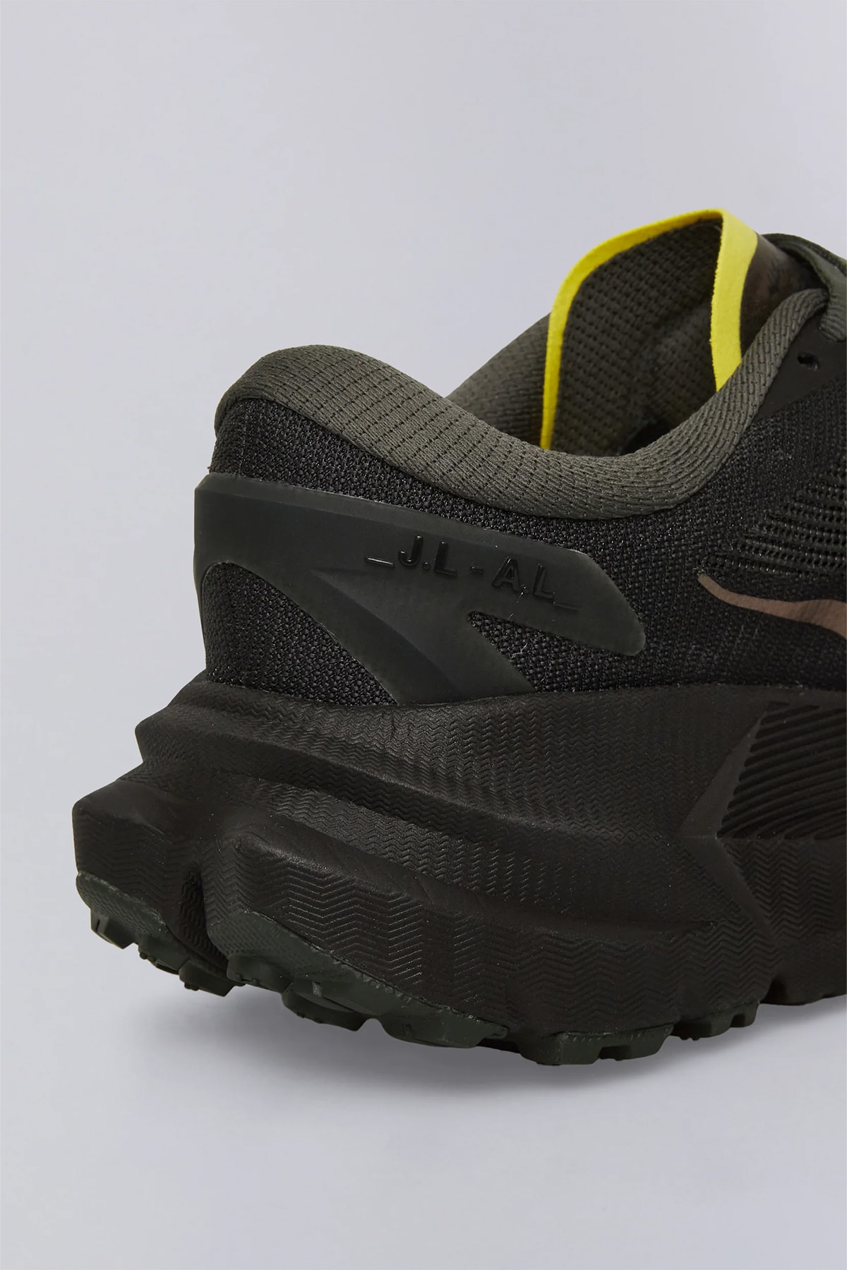 ジェイラル x ホカ マファテ・エックス に限定カラーが登場 _J.L-A.L_ x HOKA Mafate X meteorite/rosin release info