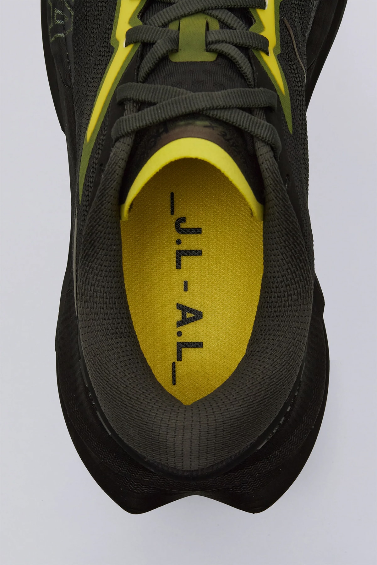 ジェイラル x ホカ マファテ・エックス に限定カラーが登場 _J.L-A.L_ x HOKA Mafate X meteorite/rosin release info