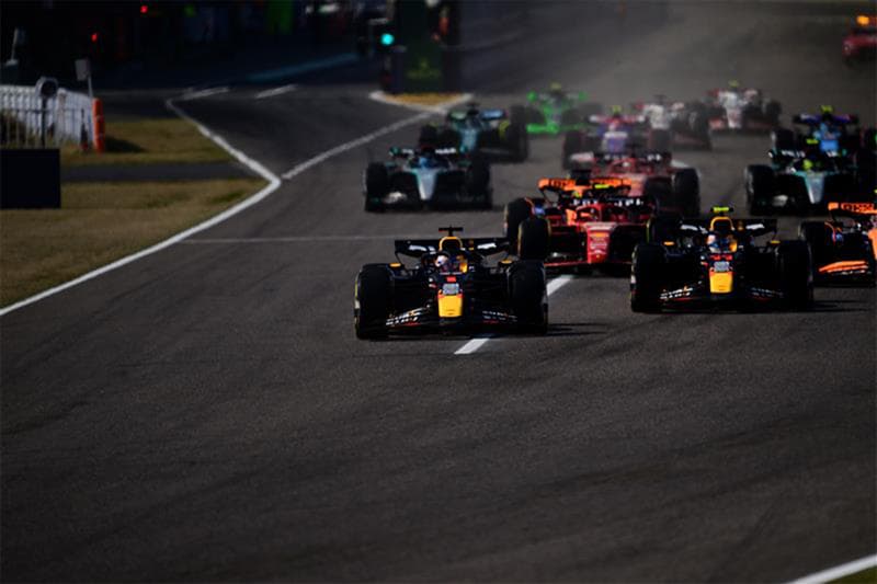 アメックスが「F1日本グランプリ 2026」カード会員限定先行販売を開始 amex f1 2026 card japanese grand prix release info