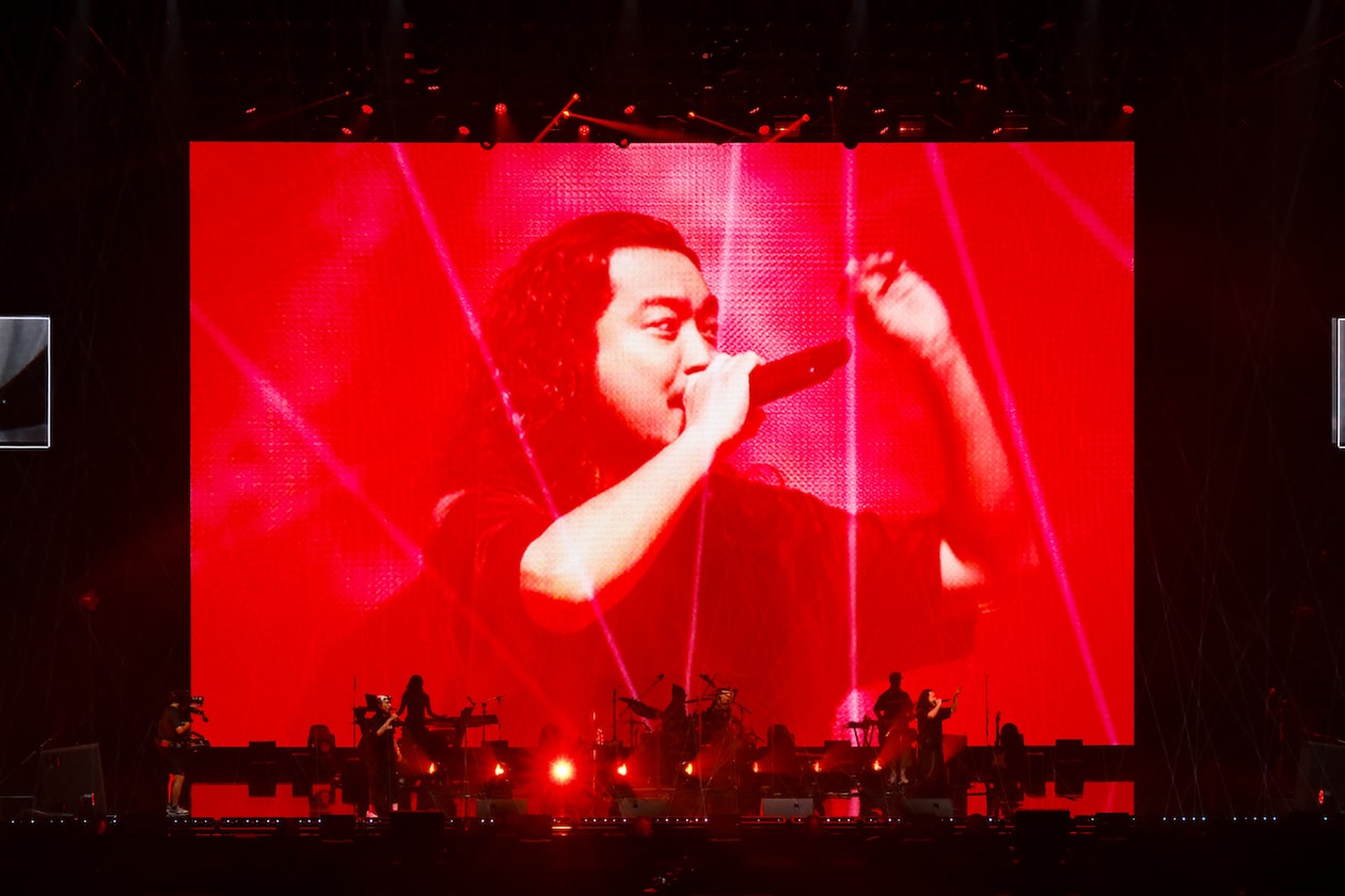 クヴィ・ババ初の武道館公演で見せたスペシャルで等身大なラッパー像 kvi baba budokan shout out to jesus one man live report