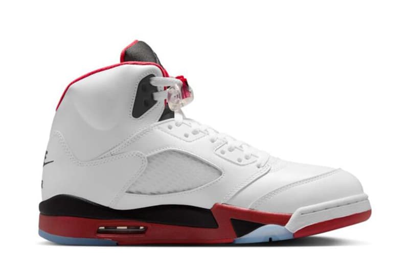 エアジョーダン 5 の人気カラー ファイアーレッド “ブラック タン” が待望の復刻 Air Jordan 5 Fire Red “Black Tongue” release info