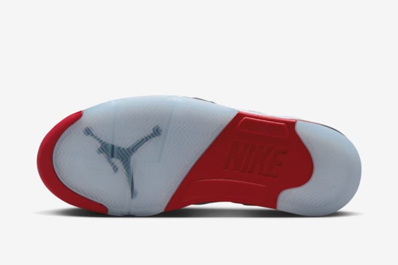 エアジョーダン 5 の人気カラー ファイアーレッド “ブラック タン” が待望の復刻 Air Jordan 5 Fire Red “Black Tongue” release info