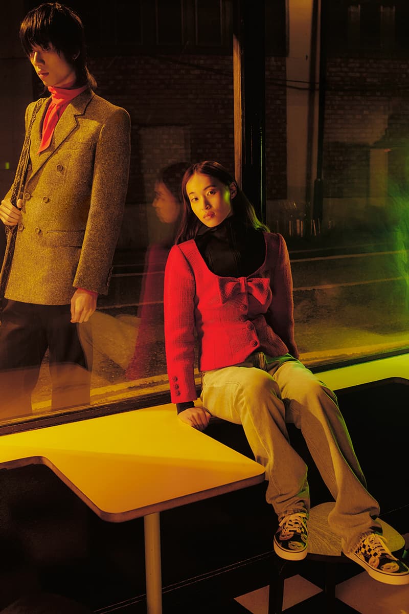 ヴァレンティノとヴァンズの最新コラボフットウェアは夜の街に映える Valentino x Vans collaboration