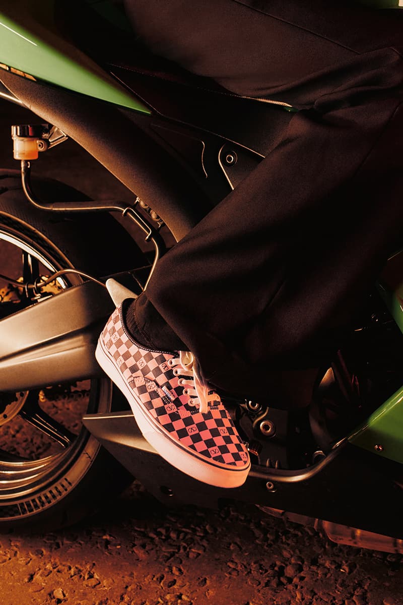 ヴァレンティノとヴァンズの最新コラボフットウェアは夜の街に映える Valentino x Vans collaboration