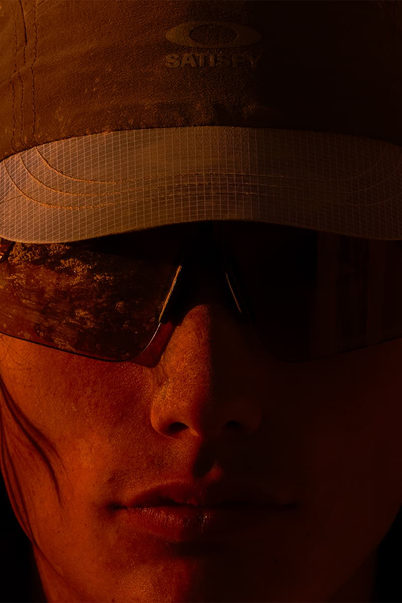 サティスファイxオークリーによる最新コラボコレクションが発売 satisfy oakley collabo collection release info