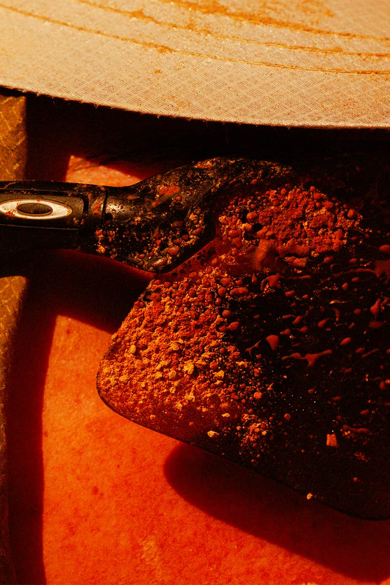 サティスファイxオークリーによる最新コラボコレクションが発売 satisfy oakley collabo collection release info