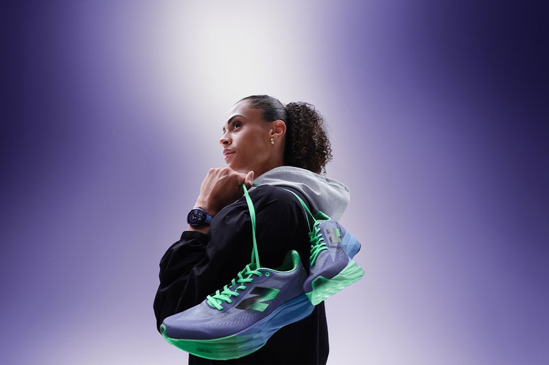 タグ・ホイヤーとニューバランスが初のコラボシューズをリリース tag heuer new balance collabo shoes release info