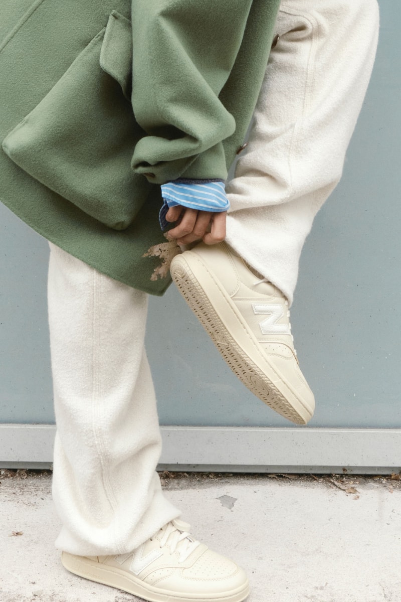 オーラリーとニューバランスが新作コラボウェア T500を発売 AURALEE x New Balance T500 Release Info 