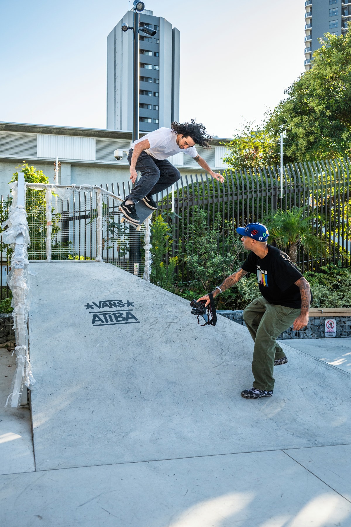 ヴァンズと写真家 アティバ・ジェファーソンが見据えるスケートボードの未来 | インタビュー Vans Atiba Jefferson Interviews