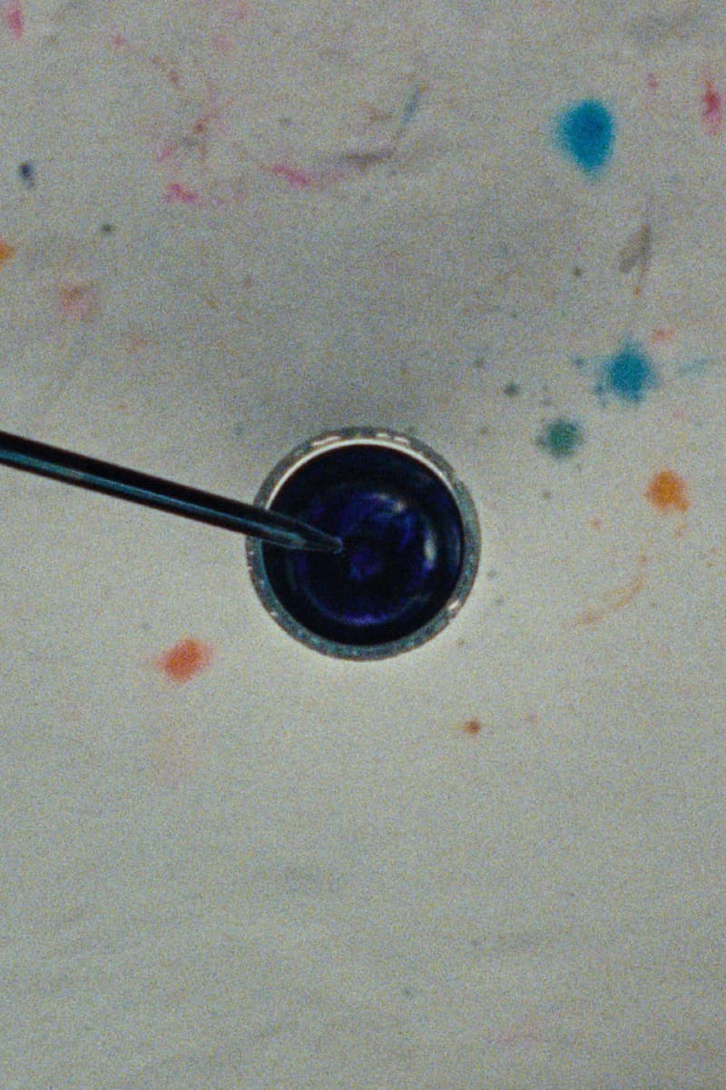 ストーンアイランドより日本の藍染めから着想を得たコロージョン・トリートメントアイテムをリリース stone island corrosion treatment release info