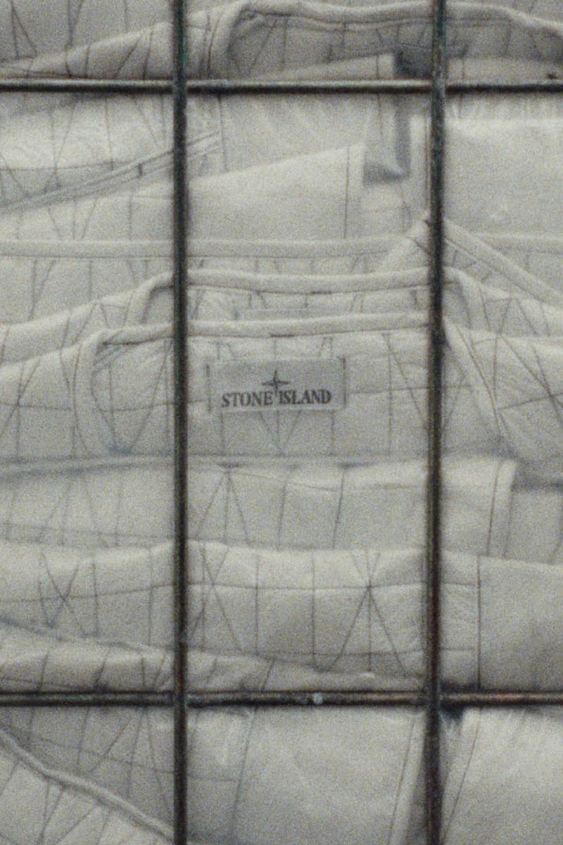 ストーンアイランドより日本の藍染めから着想を得たコロージョン・トリートメントアイテムをリリース stone island corrosion treatment release info