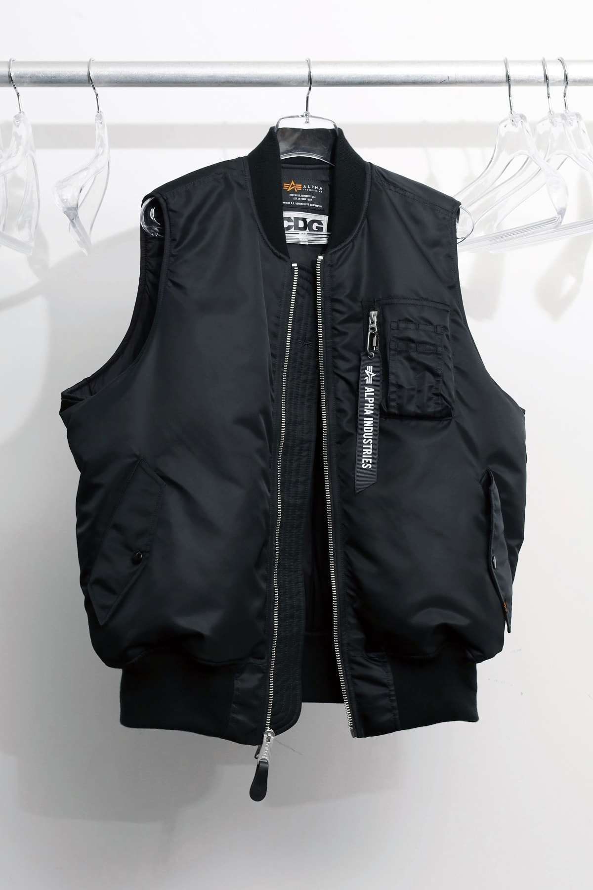 CDG x アルファ インダストリーズの新作 MA-1 ベストが到着 CDG Alpha Industries MA-1 Vest release info