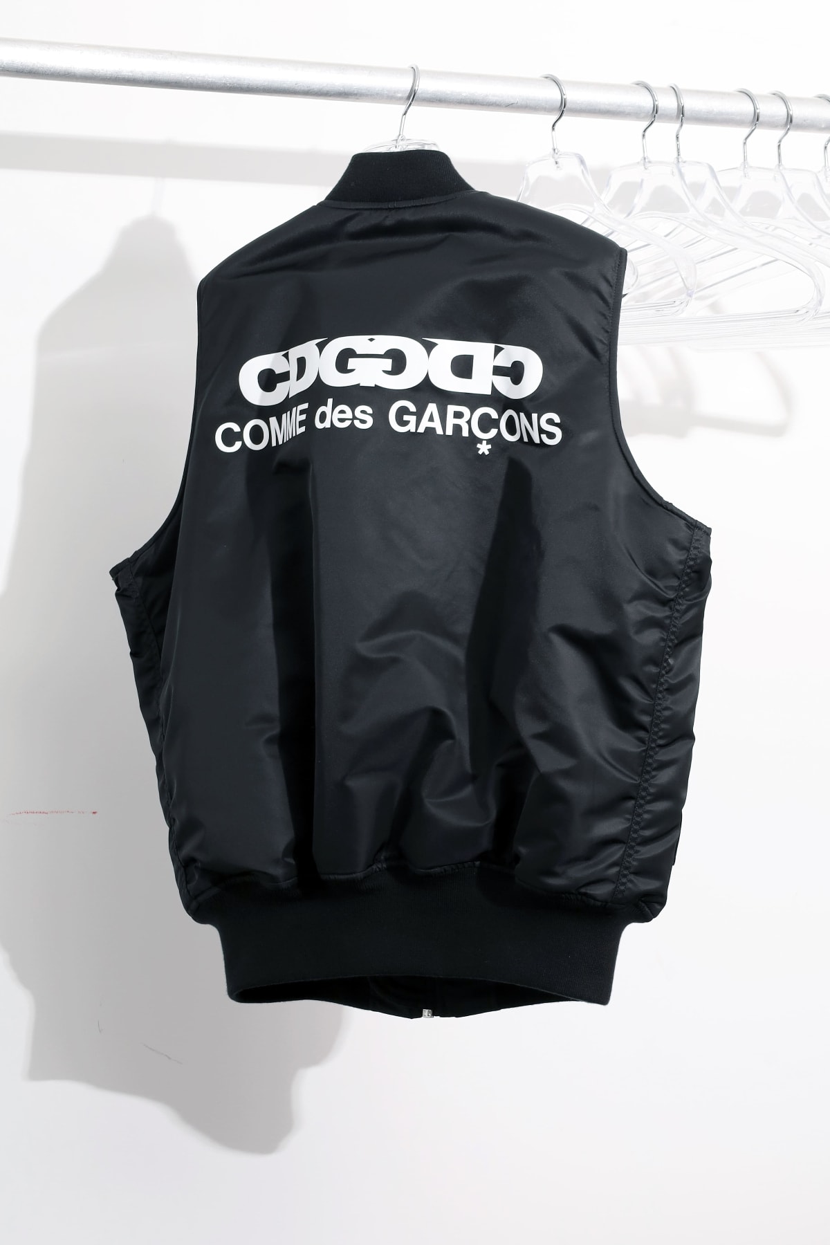 CDG x アルファ インダストリーズの新作 MA-1 ベストが到着 CDG Alpha Industries MA-1 Vest release info