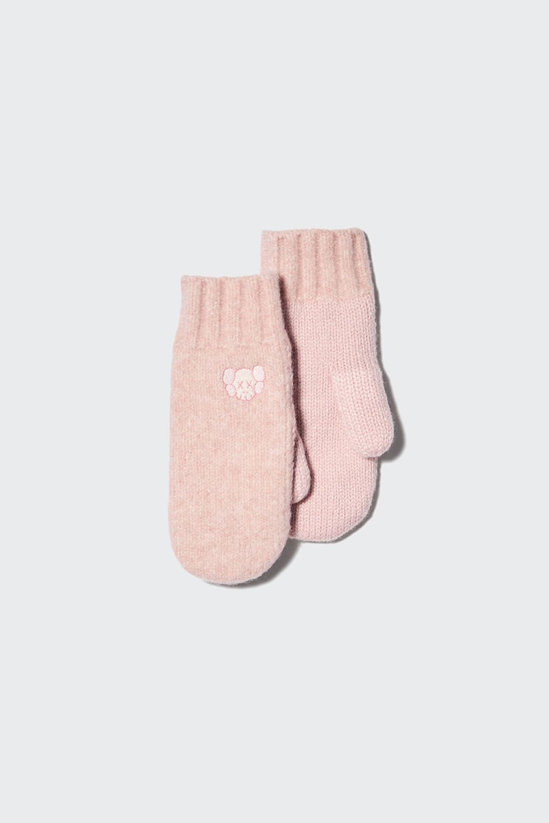 ユニクロがカウズによる初のニットウェアコレクションを発表 uniqlo kaws winter knit wear collection release info