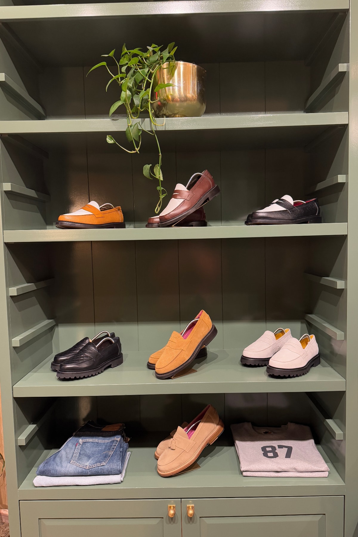 ビームスプラス x アカデミー バイ ブラックストック アンド ウェーバーが描く、新世代のプレップスタイル | Interviews | BEAMS PLUS x ACADEMY by Blackstock & Weber  Interviews