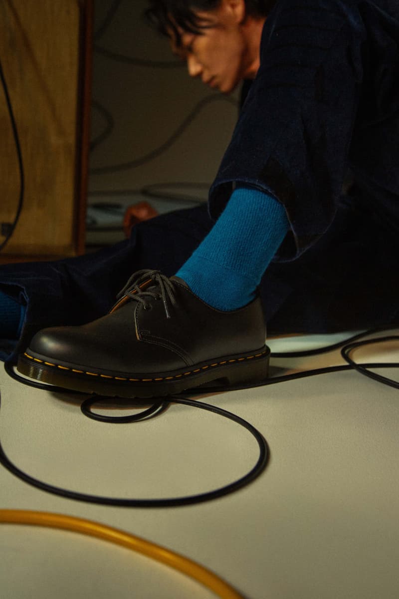 Dr. Martens がホリデーキャンペーン “THE YELLOW STITCH” を始動