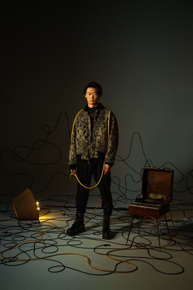 Dr. Martens がホリデーキャンペーン “THE YELLOW STITCH” を始動