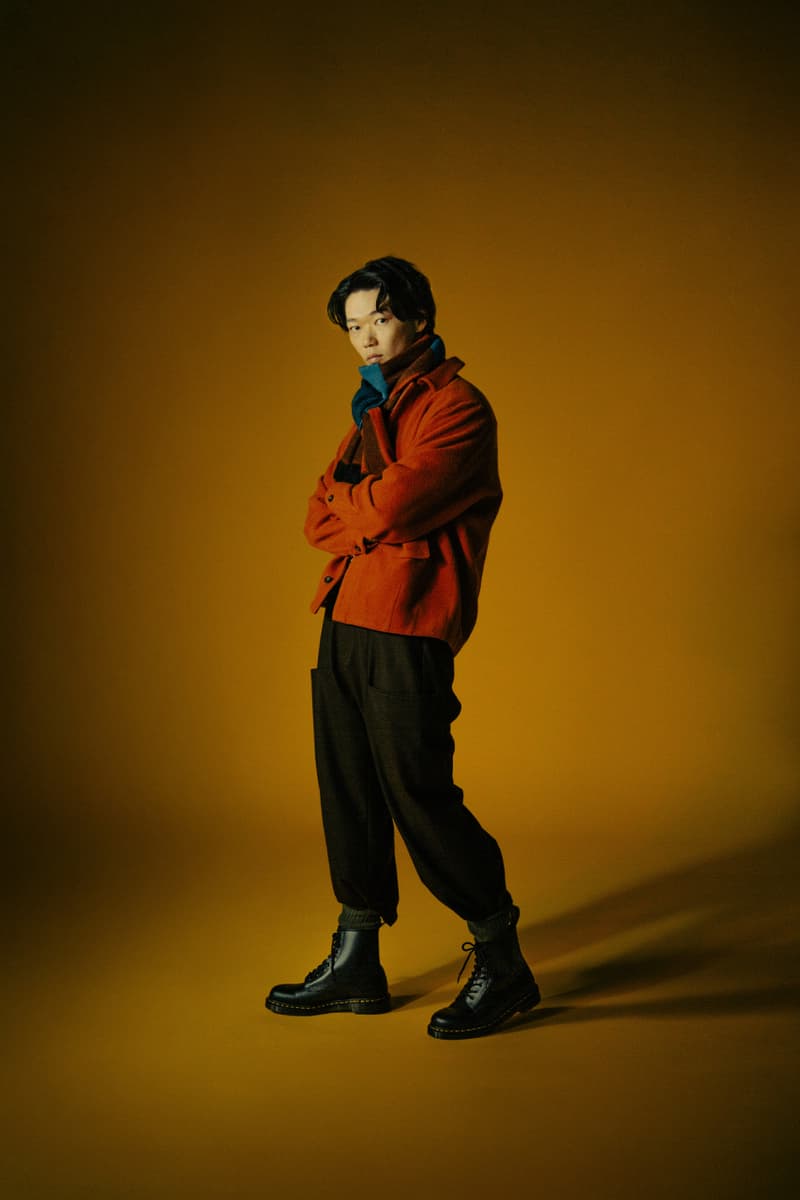 Dr. Martens がホリデーキャンペーン “THE YELLOW STITCH” を始動