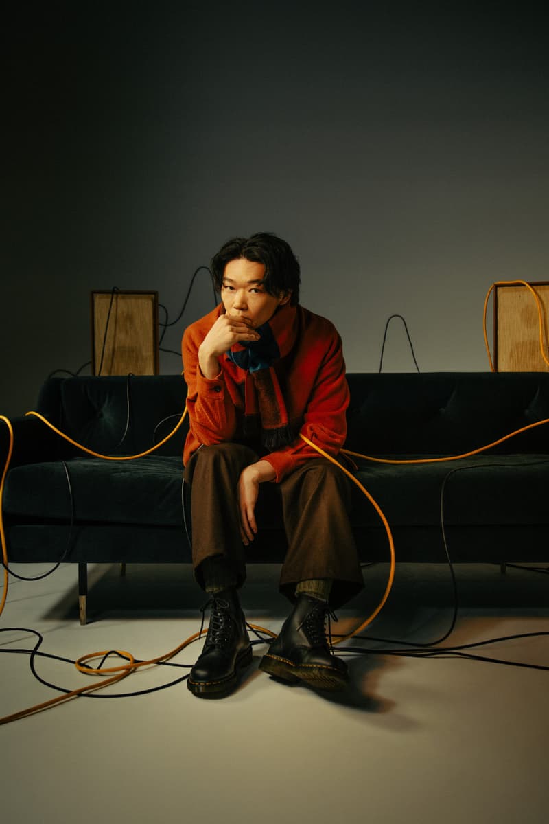 Dr. Martens がホリデーキャンペーン “THE YELLOW STITCH” を始動