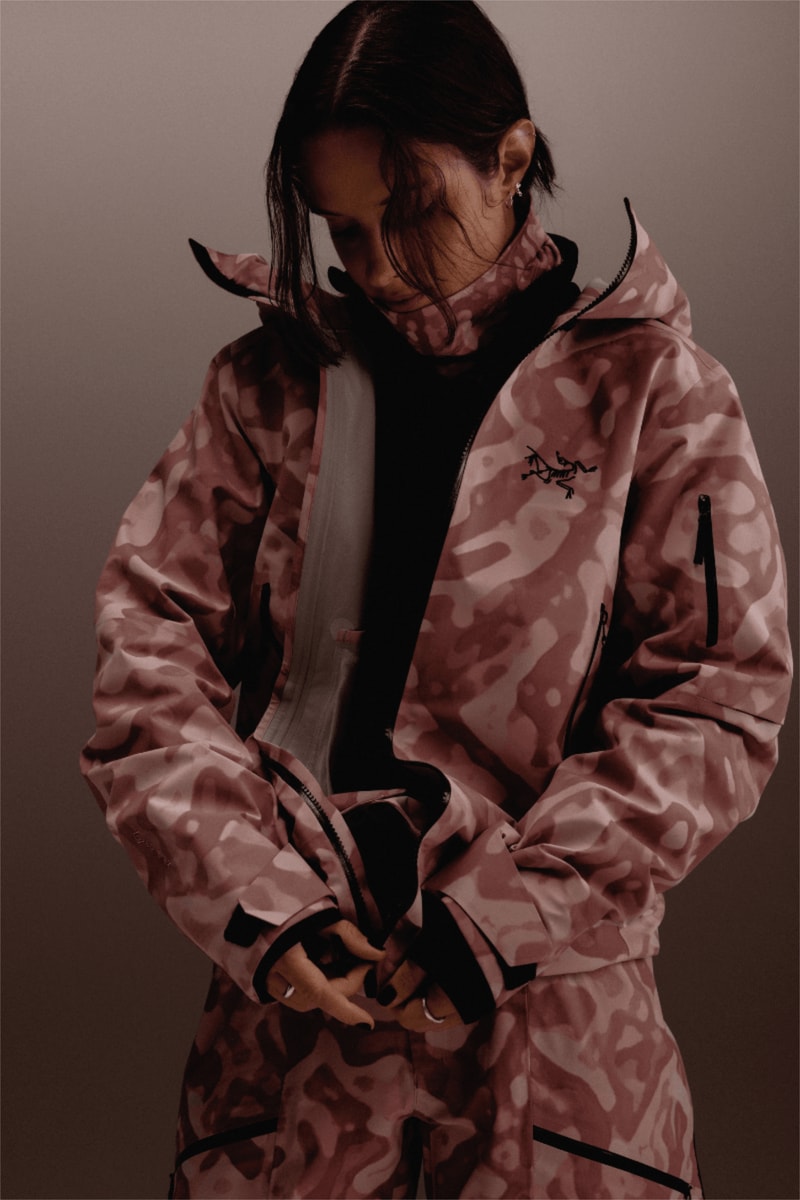 アークテリクス から2025年秋冬 “グロットフラージュ” コレクションが到着 Arc’teryx and Atomic Drop New 2025 Grottoflage Collection, Maverick 105 CTI and Maven 103 CTI skis, Craig Murray and Tonje Kvivik, Grottoflage Maverick 115 CTI