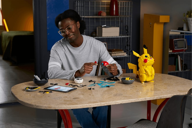 レゴと『ポケモン』が初のコラボレーションを発表 Pokémon LEGO AFOL collaboration toys pikachu charizard logan paul nintendo game boy 