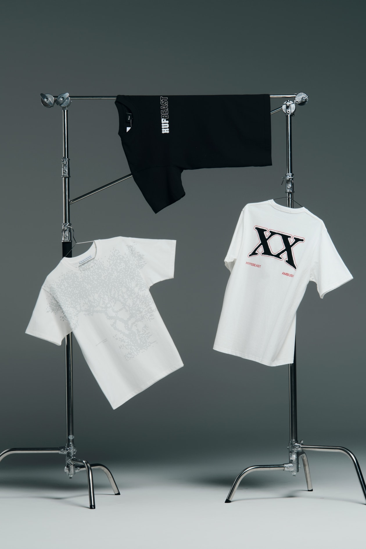 ハイプビースト20年を祝うTシャツカプセルコレクションが登場　HYPEBEAST’s 20-Year T-Shirt Capsule Unites Streetwear’s Icons