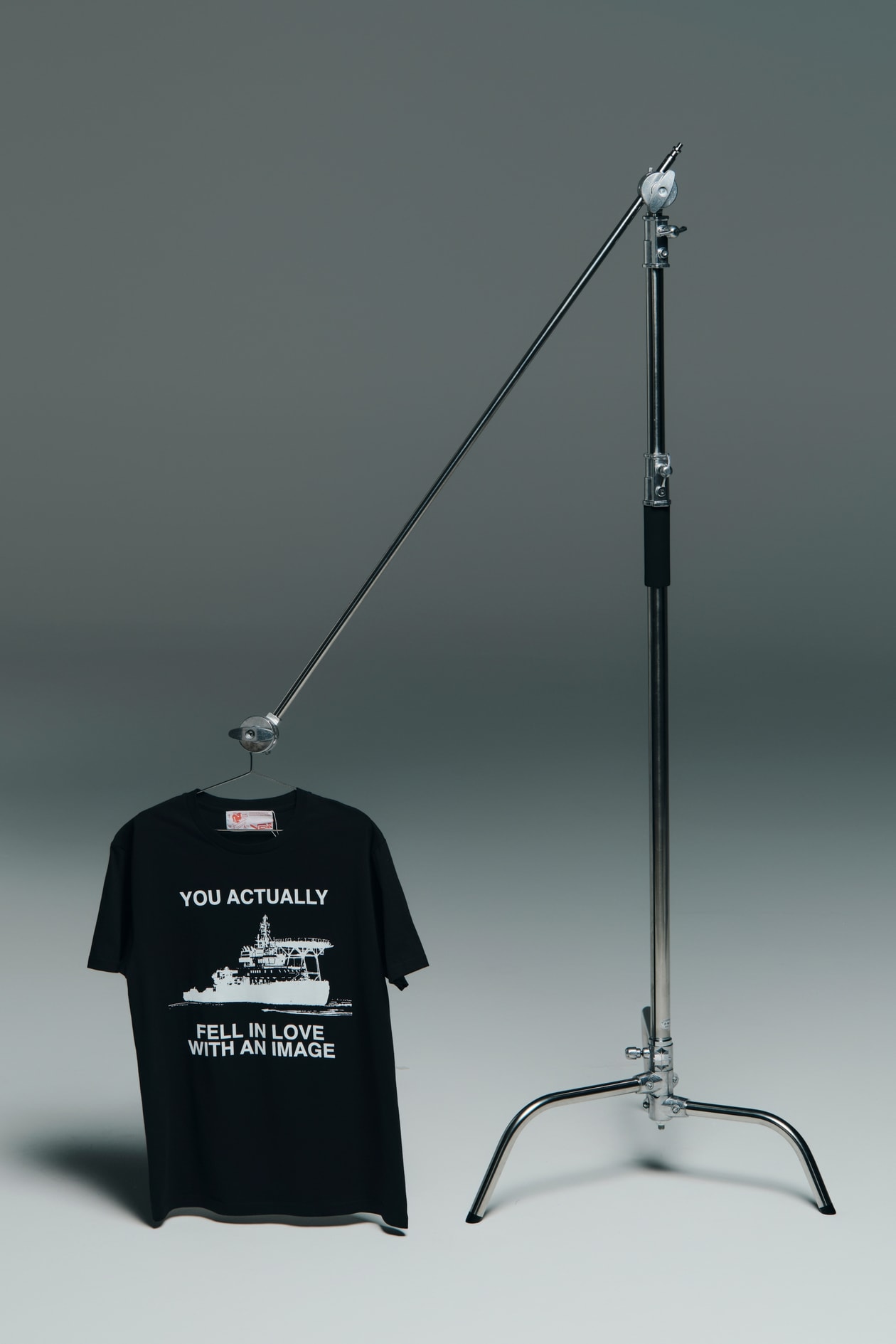 ハイプビースト20年を祝うTシャツカプセルコレクションが登場 HYPEBEAST’s 20-Year T-Shirt Capsule Unites Streetwear’s Icons