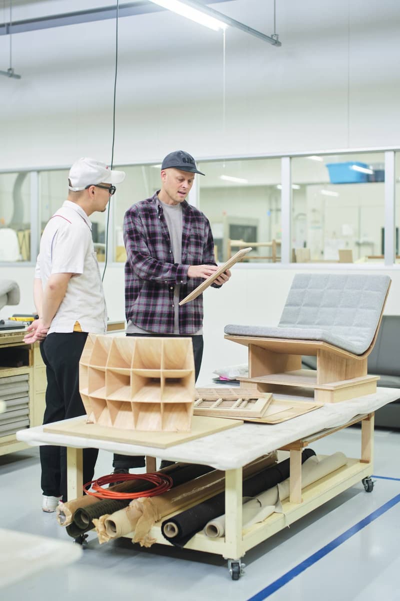 カリモク リサーチがオジャスのデヴォン・ターンブルを迎えた展示 “間の音 ー Between Space & Sound ー”を開催 KARIMOKU RESEARCH Survey 03：FORM FOLLOWS FEELINGS “Between Space & Sound” By OJAS Tokyo and Karimoku Furniture