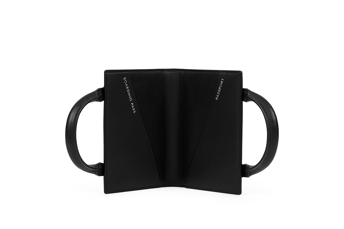 スマイソン x サカイによるコラボコレクションが発売 smythson sacai collabo collection release info