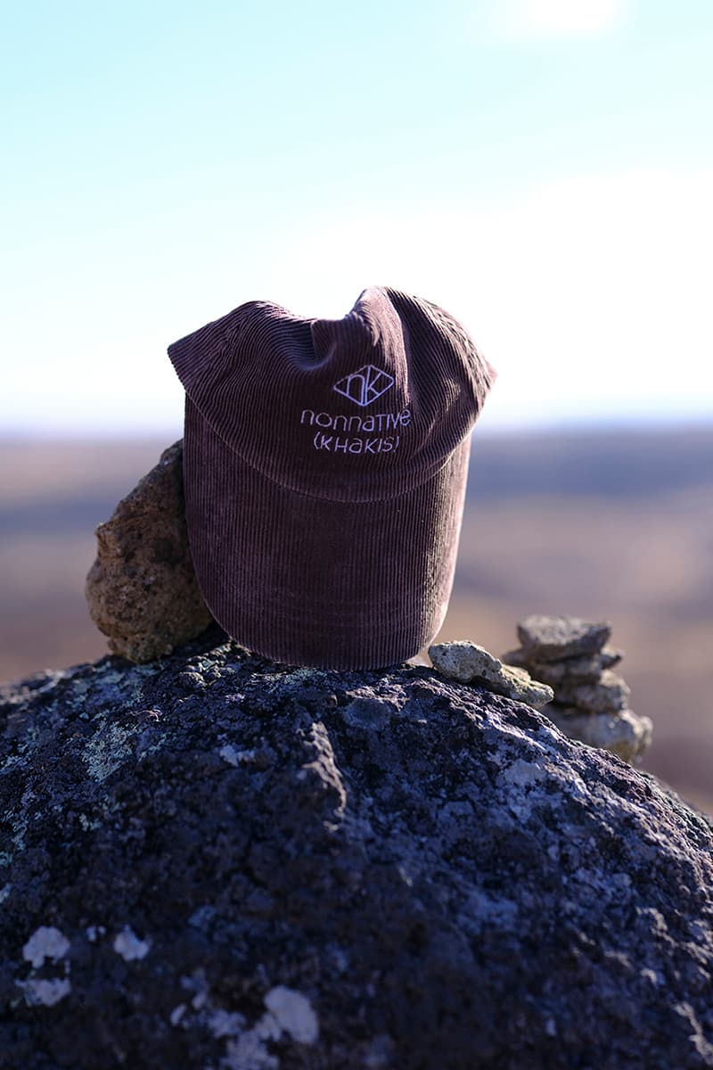 カーキスとノンネイティブによる初コラボレーションが実現 khakis nonnative first collection release info