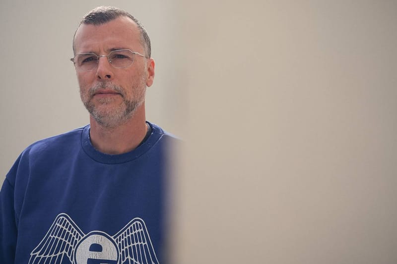 リサーチとアーカイブを起点に構築されるエド・デイヴィスの表現 | Interivews