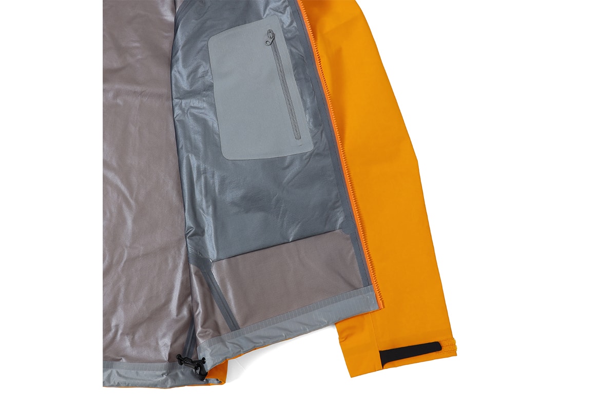 ビームスがアークテリクス Beta Jacketのエクスクルーシブカラーを発売 beams arcteryx beta jacket release info
