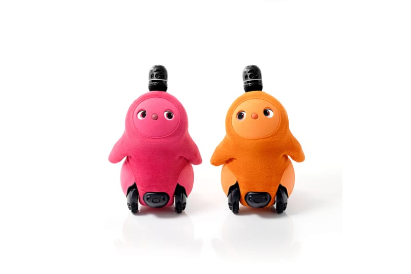 家族型ロボット LOVOT に宝石のように煌めく新色 “Ruby” と “Amber” が登場
