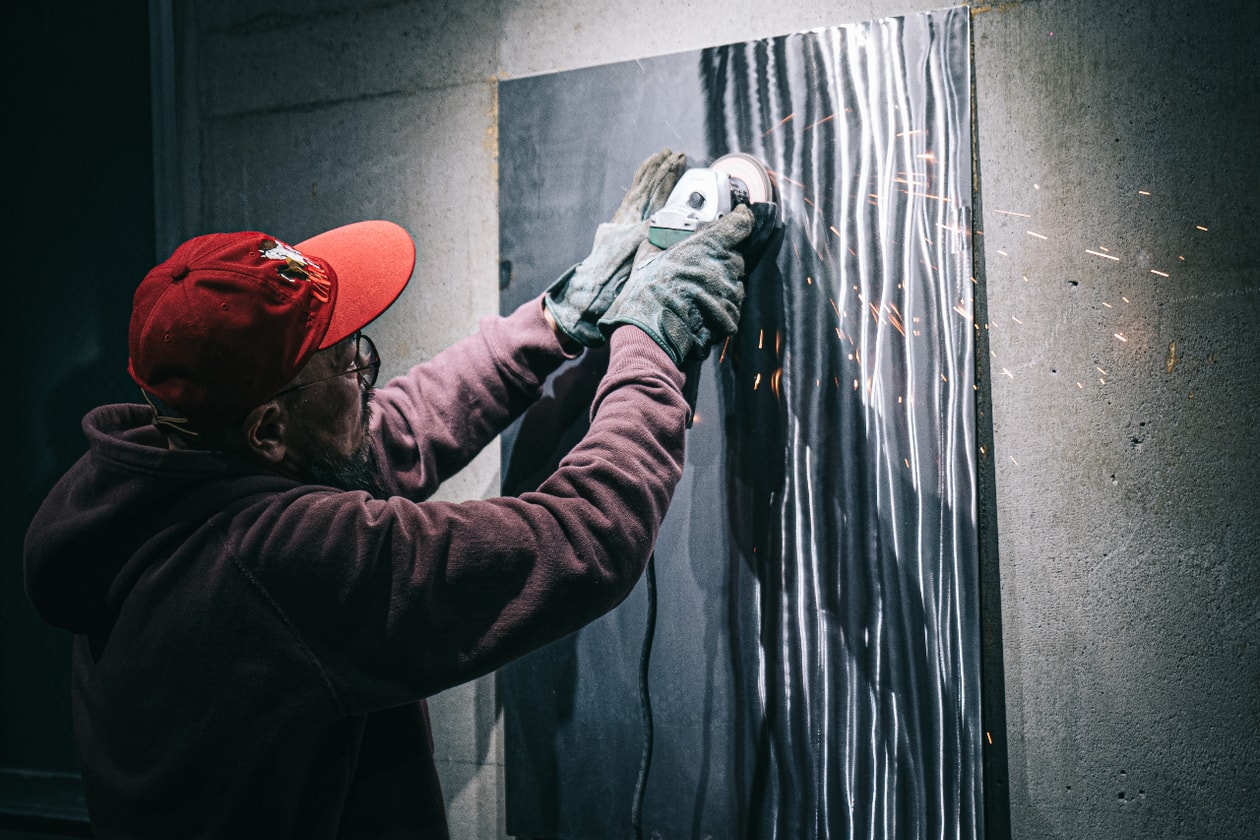 書道家・万美と鉄の造形作家 グランド コブラによるメタル書道展 “鉄華爛漫”が開催中 MAMIMOZI feat. GRAND COBRA Metal Calligraphy Exhibition Tekka Ranman info