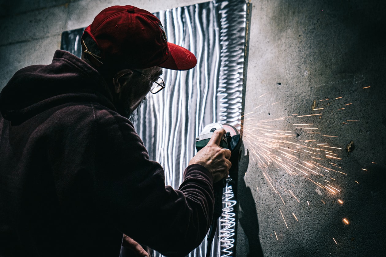 書道家・万美と鉄の造形作家 グランド コブラによるメタル書道展 “鉄華爛漫”が開催中 MAMIMOZI feat. GRAND COBRA Metal Calligraphy Exhibition Tekka Ranman info