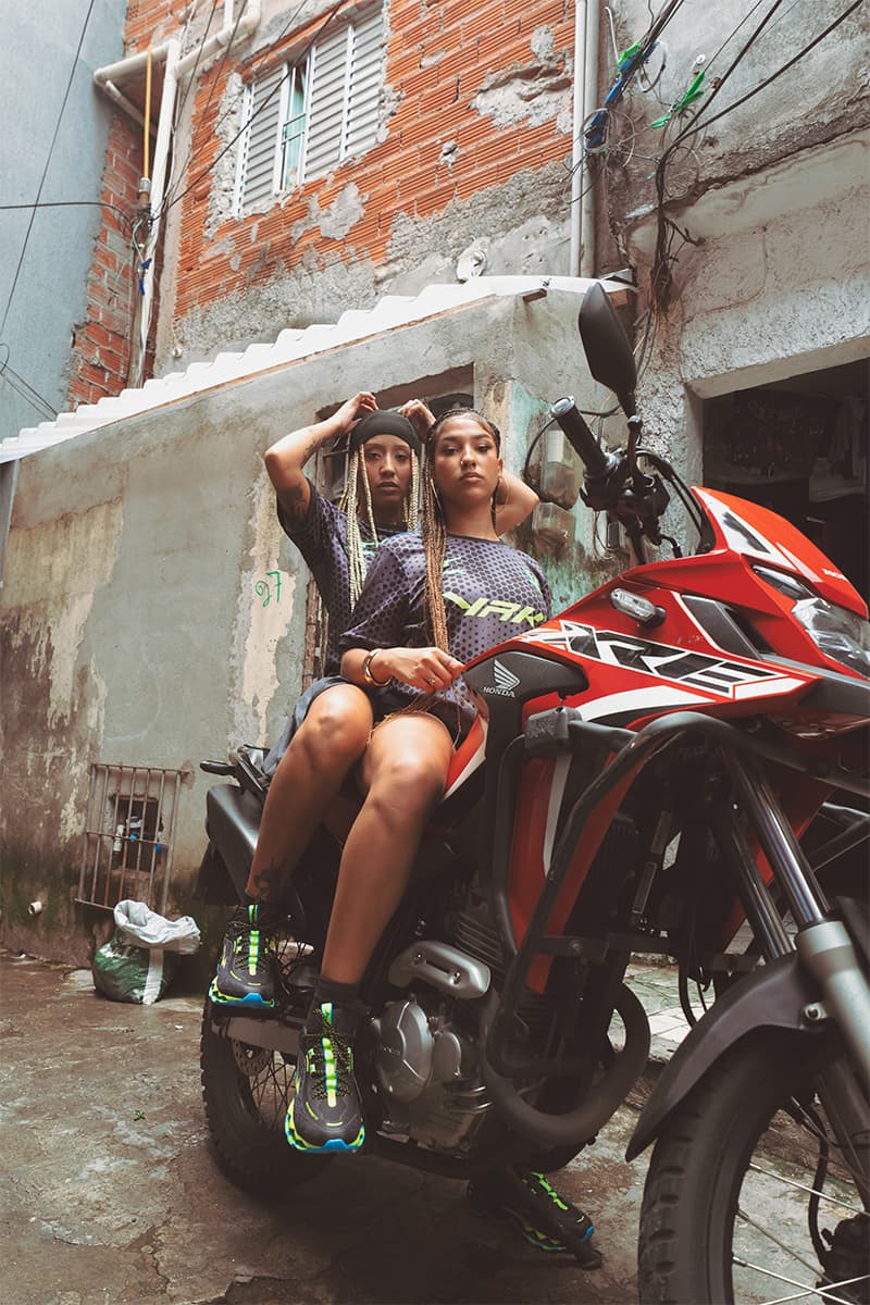 マルセイユ発のストリートブランド VRUNK と MIZUNO によるコラボモデル WAVE PROPHECY 13.2 VRUNK が登場 vrunk mizuno wave prophecy 13 2 vrunk release info