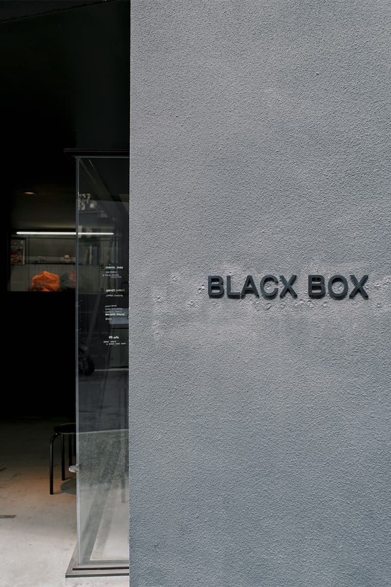 モノクロームの建築──千駄ヶ谷『BLACX BOX』を紐解く | Interviews blacx box sendagaya interviews