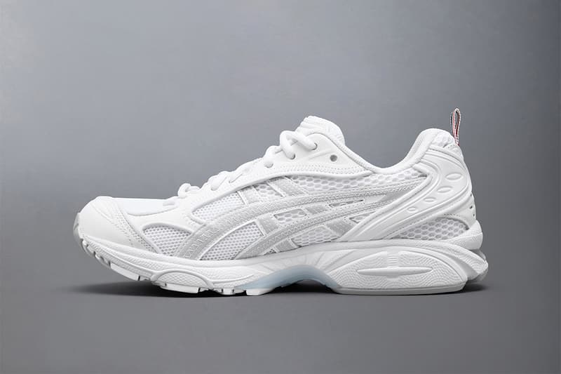 トムブラウンxアシックスによるコラボフットウェアにホワイトカラーが登場 thom browne asics collabo footwear release info
