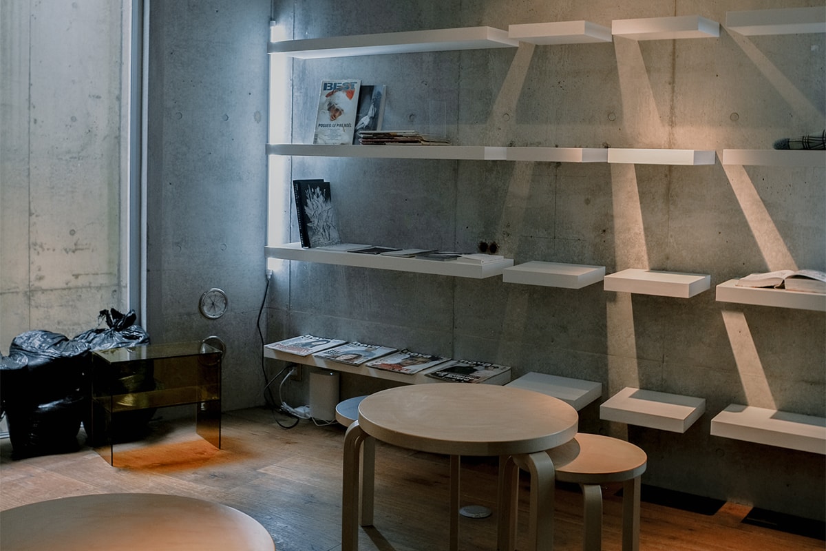 モノクロームの建築──千駄ヶ谷『BLACX BOX』を紐解く | Interviews blacx box sendagaya interviews