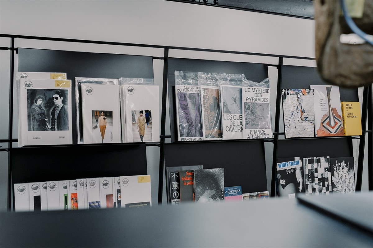 モノクロームの建築──千駄ヶ谷『BLACX BOX』を紐解く | Interviews blacx box sendagaya interviews