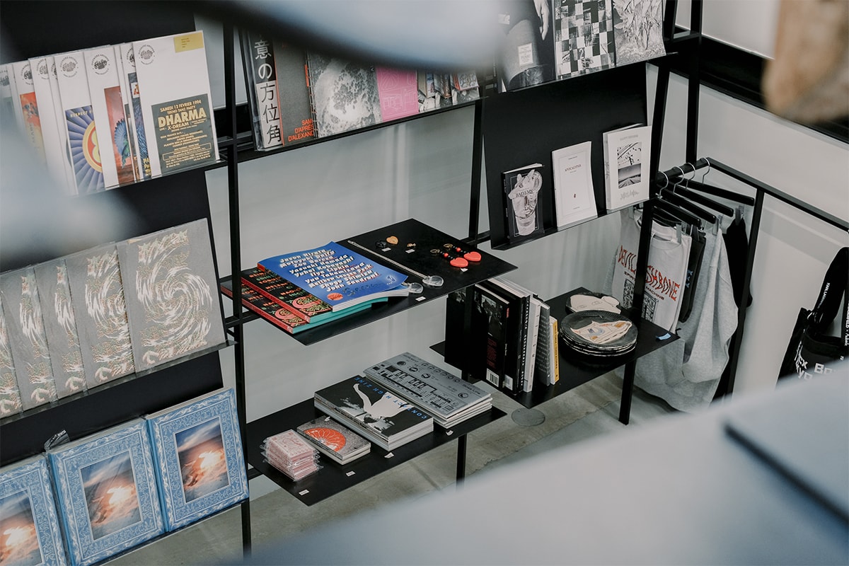 モノクロームの建築──千駄ヶ谷『BLACX BOX』を紐解く | Interviews blacx box sendagaya interviews